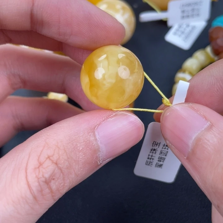 琥珀裸石未镶嵌天然93