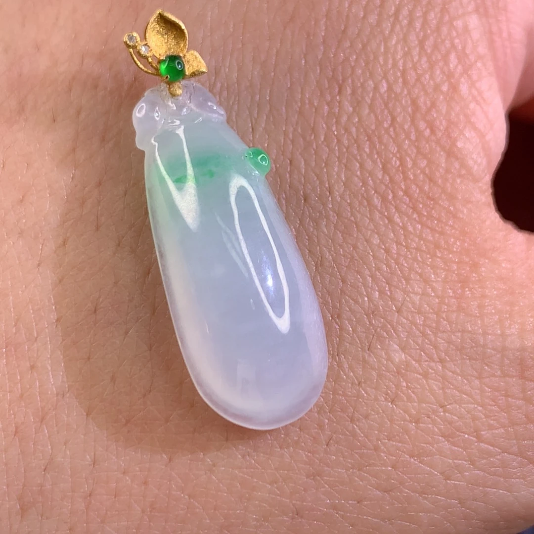 翡翠18K金镶嵌颈饰翡翠