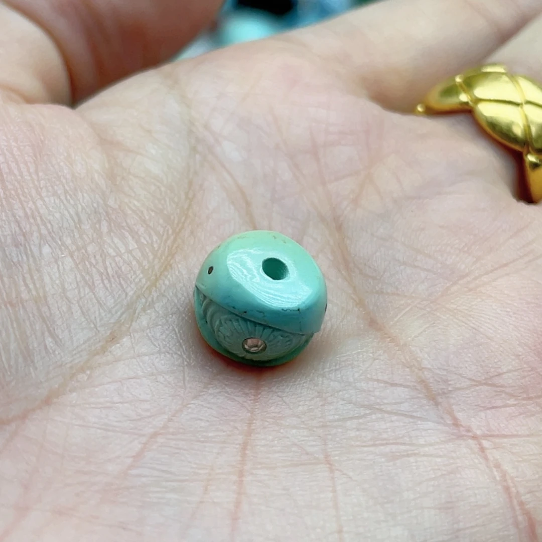 南红玛瑙未镶嵌珠宝奇石