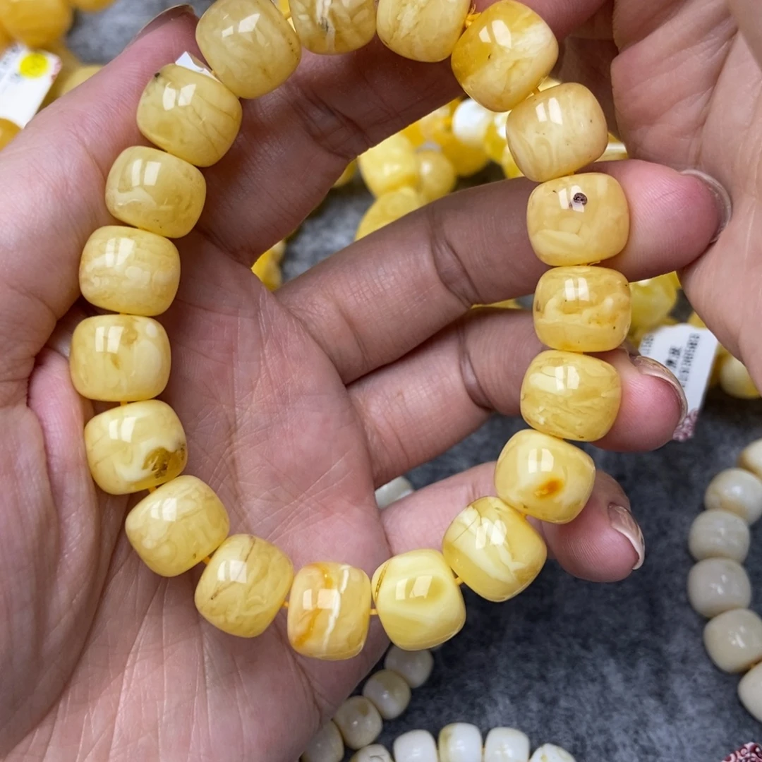 琥珀未镶嵌珠宝奇石22