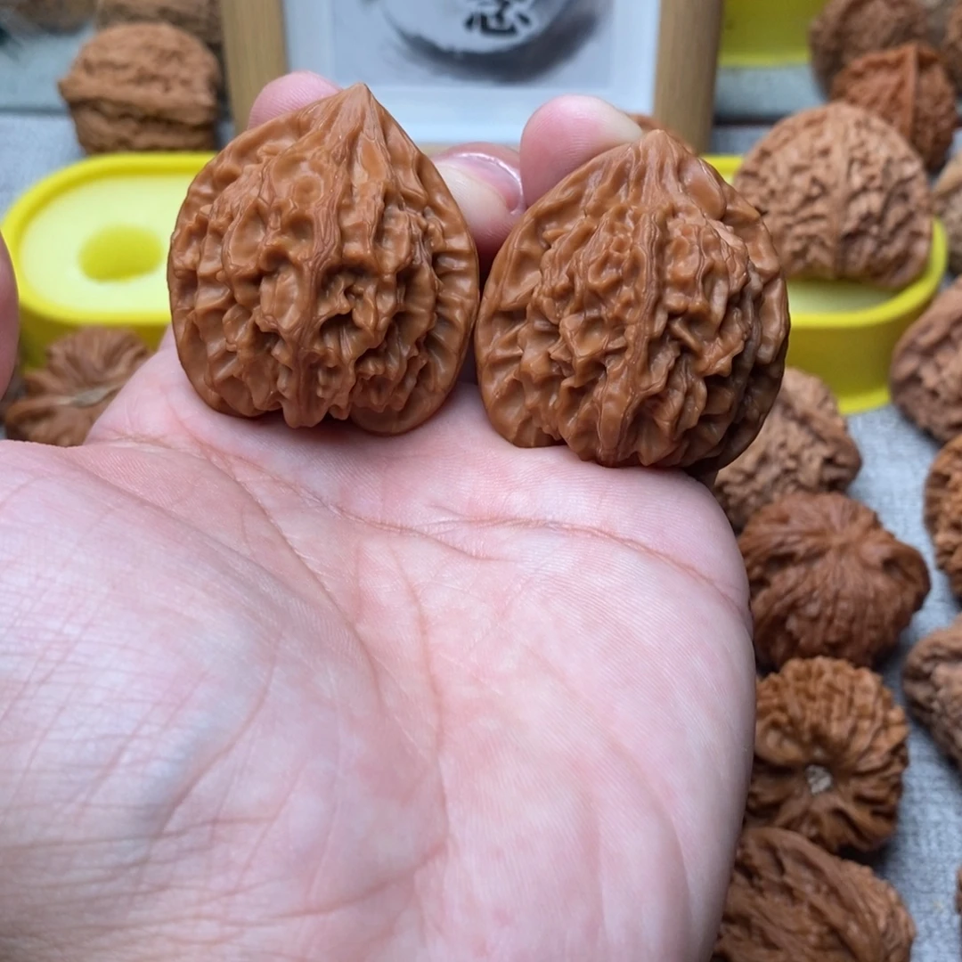 文玩核桃吊坠龙门涧40