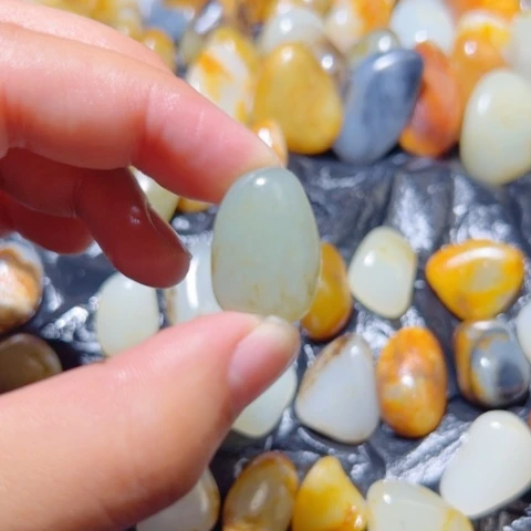 和田玉（子料）未镶嵌颈饰6克