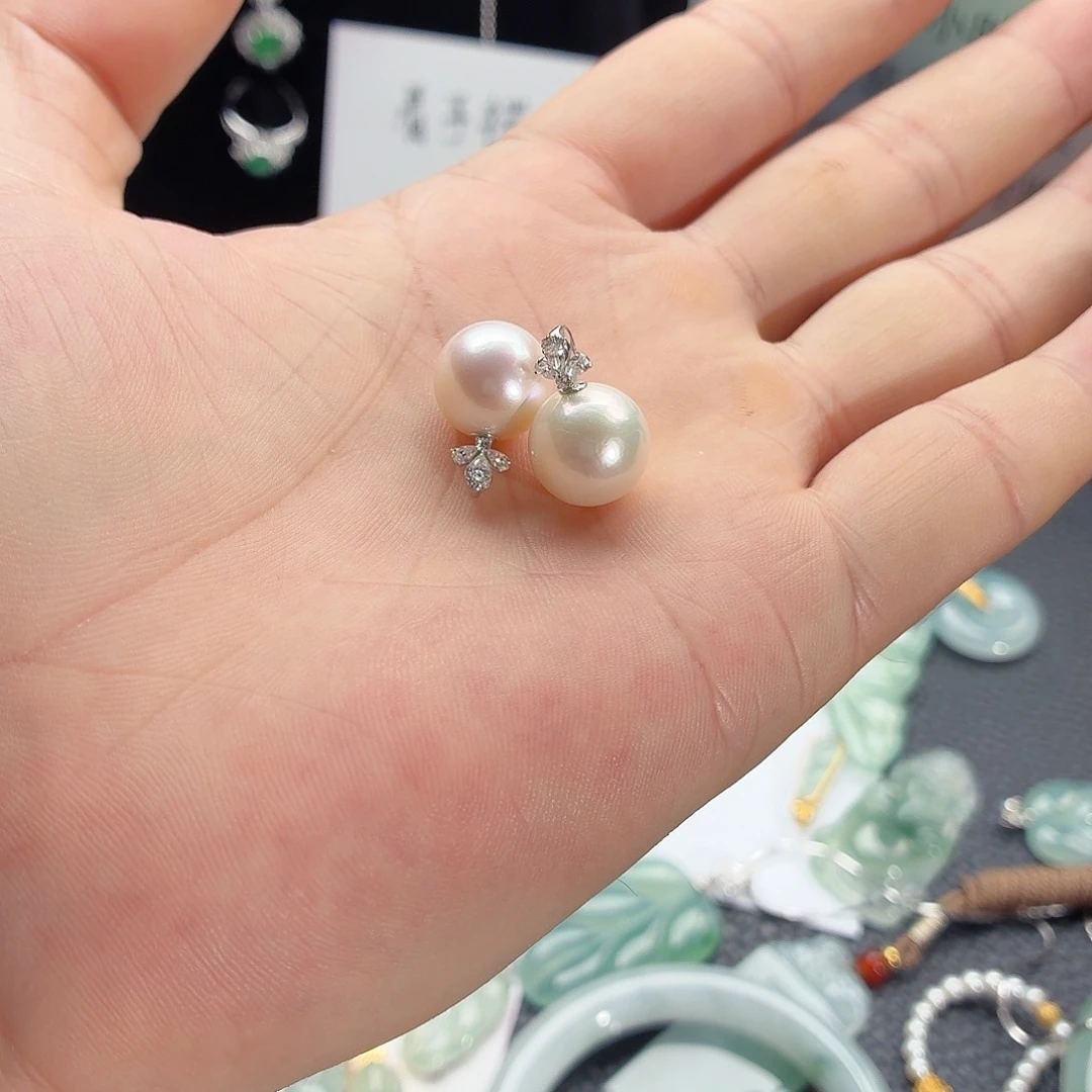 18K金镶嵌淡水珍珠耳饰暖白珍珠吊坠 多样发一