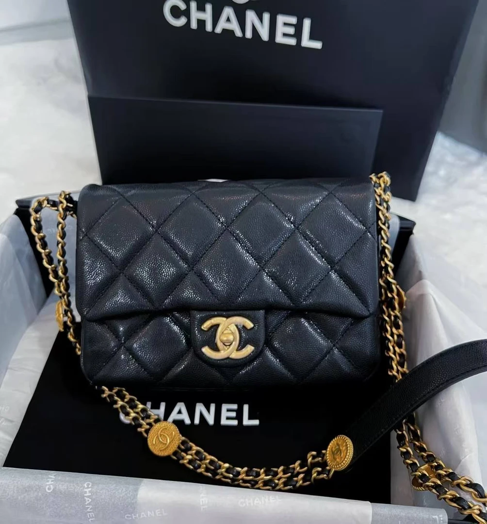 95新 Chanel/香奈儿 多多奢品/香奈儿黑金22A黑金金币斜挎包/98新