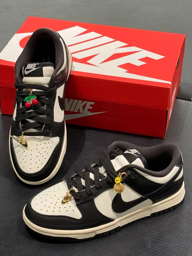 NIKE耐克DUNK LOW女款低帮黑白色复古百搭运动休闲板鞋官方正品