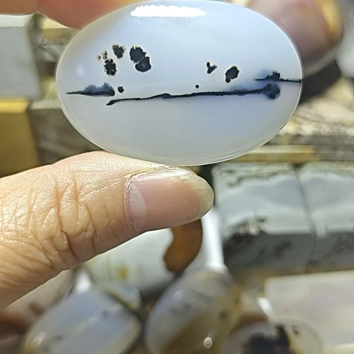 玛瑙/玉髓未镶嵌珠宝奇石