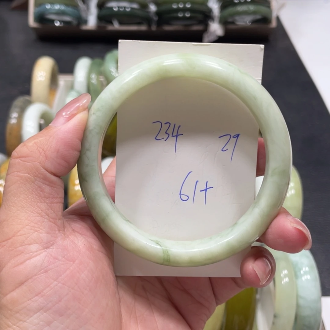 未镶嵌蛇纹石玉手镯