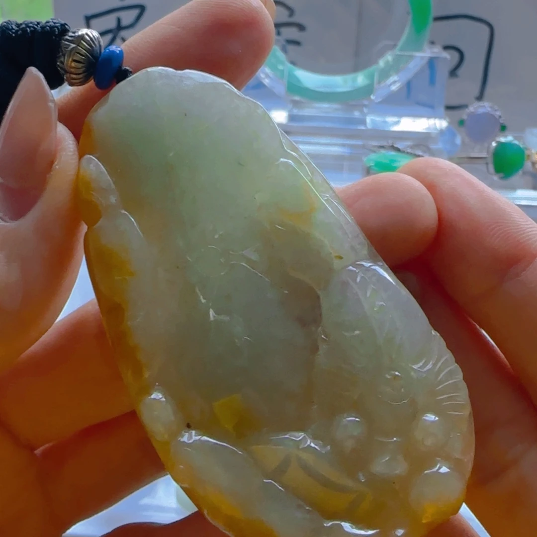 翡翠未镶嵌颈饰翡翠99