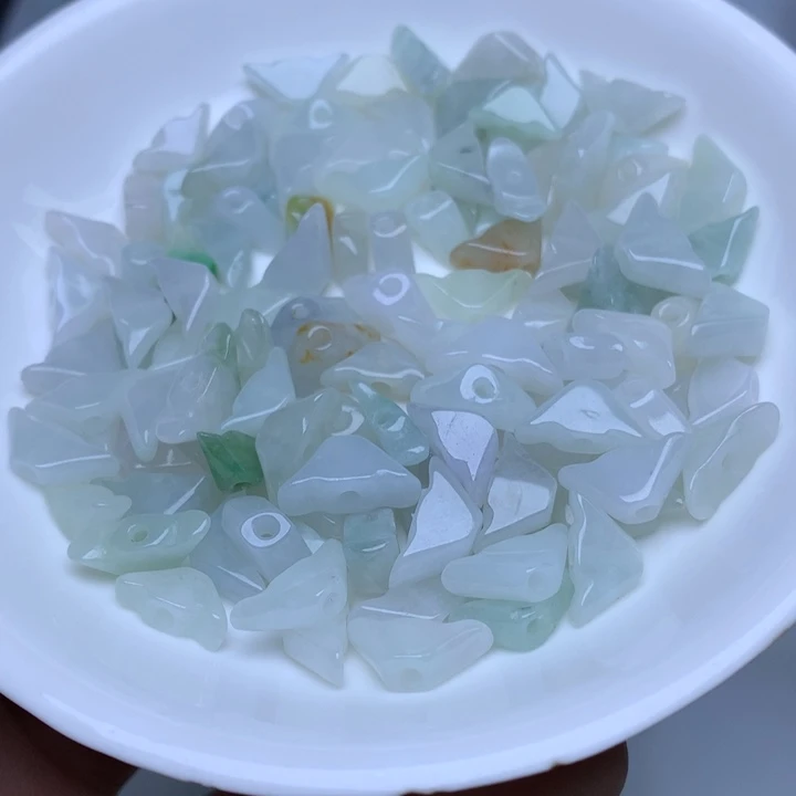 翡翠散珠冰绿白元宝50个
