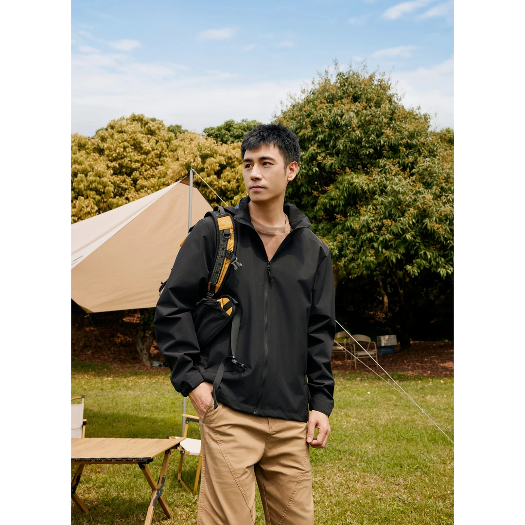 冲锋衣定制一体式春秋男女同款连帽薄款可拆卸外套休闲衣