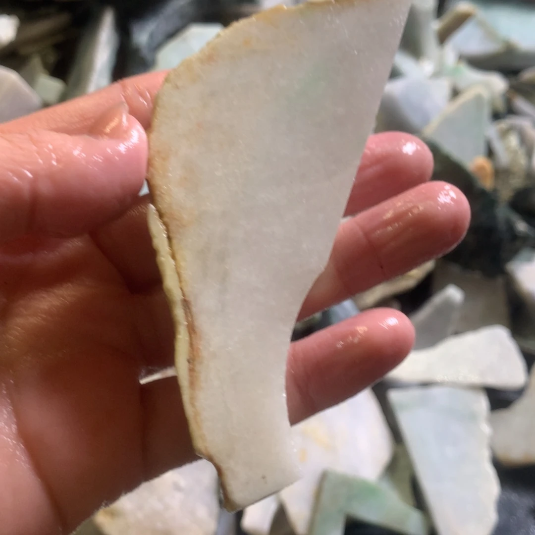 翡翠颈饰未镶嵌缅甸翡翠