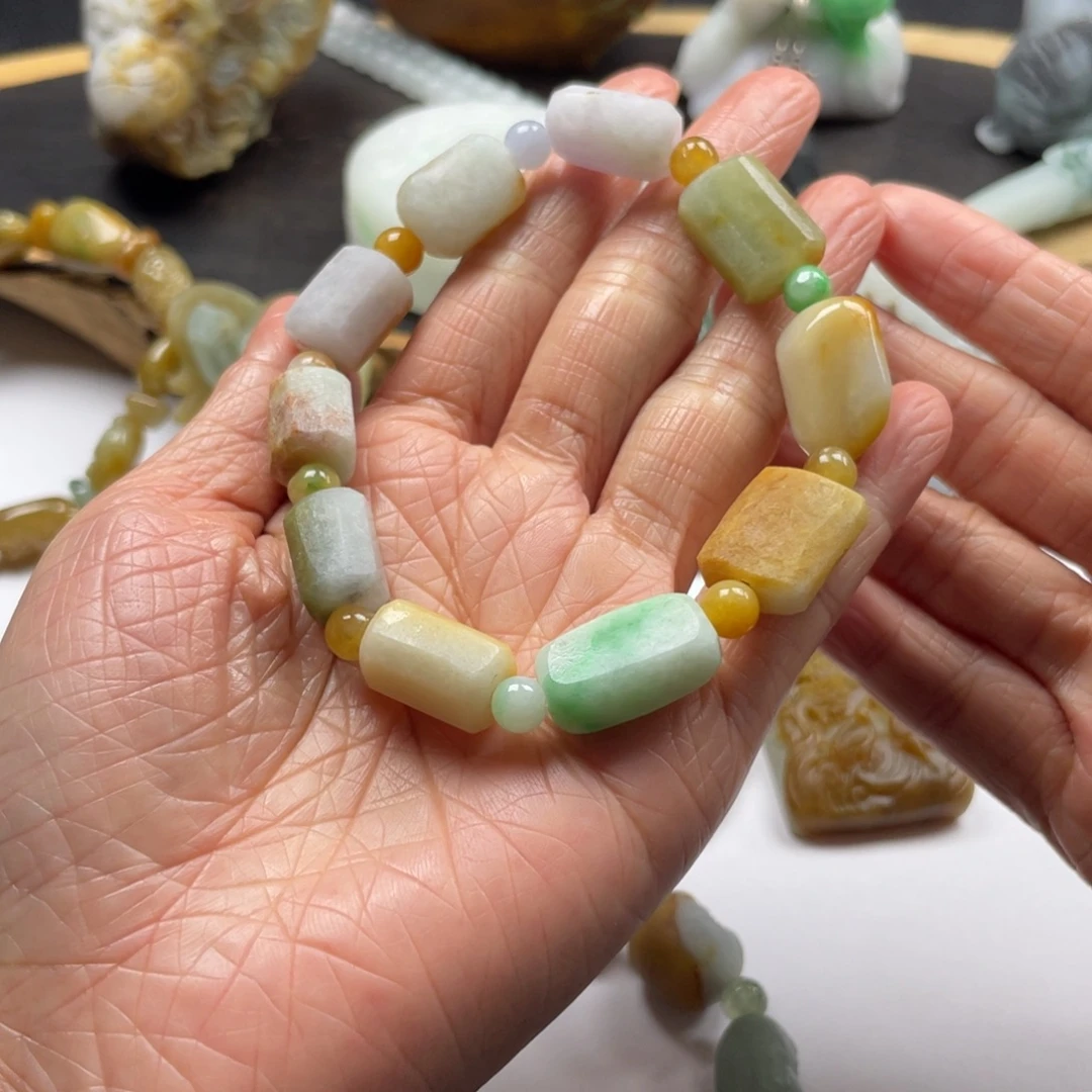 定制翡翠未镶嵌手串