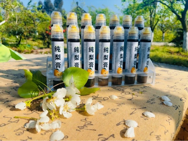 老梨树果子熬制梨花坪天生园纯梨膏130克挤压瓶清润酸甜