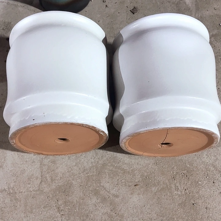 紫砂花盆口径20高度22两只底部瑕疵