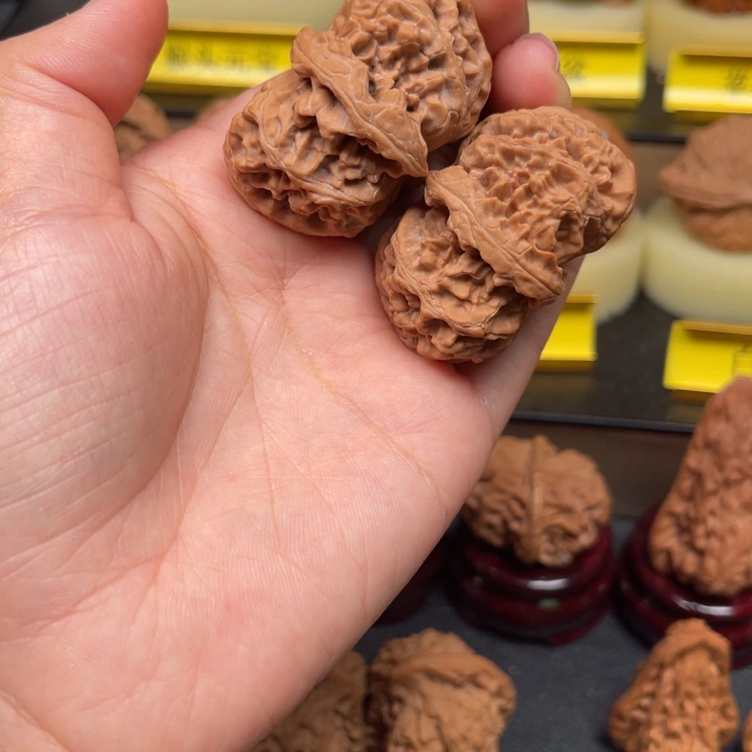 z***吊坠文玩核桃苹果园元宝45