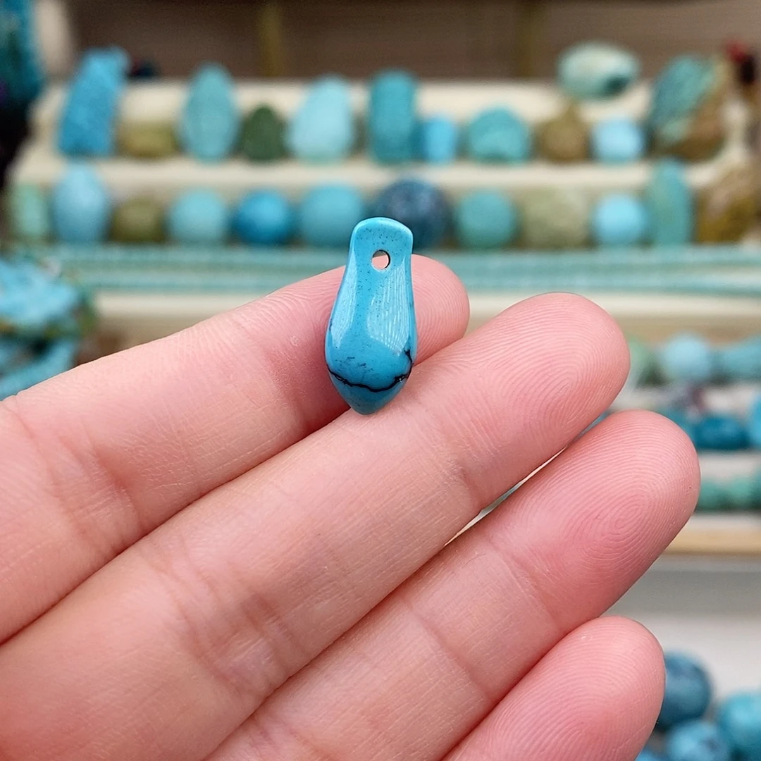 未镶嵌绿松石珠宝奇石