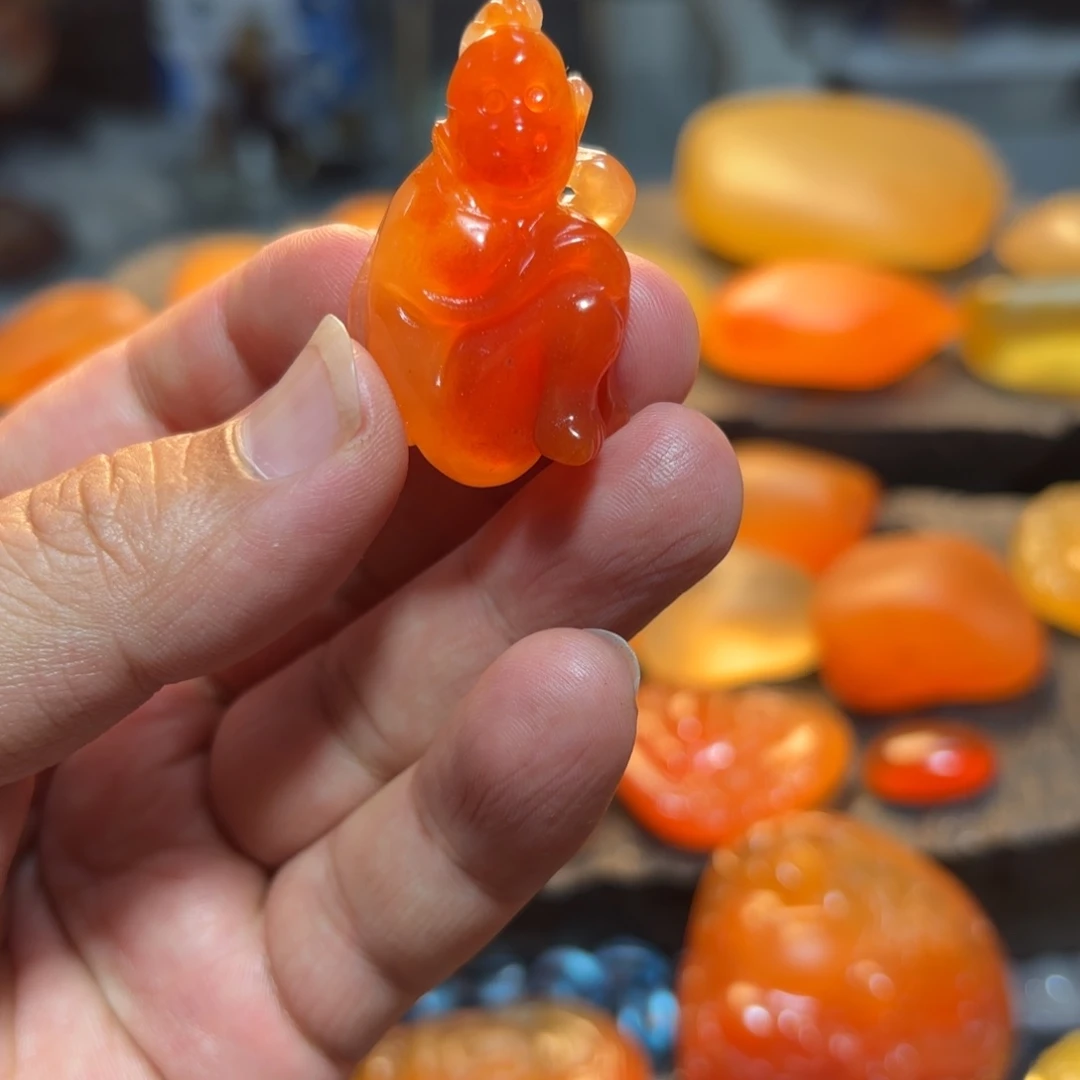 夜***风未镶嵌挂件石英岩玉