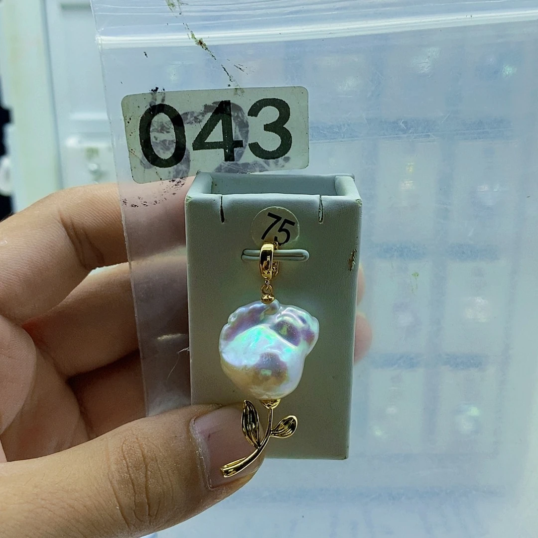 颈饰合金淡水珍珠