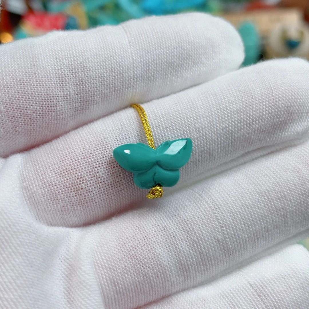 未镶嵌绿松石珠宝奇石