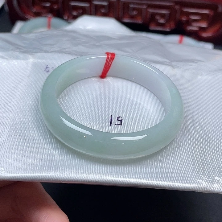 翡翠未镶嵌手镯51圈正圈