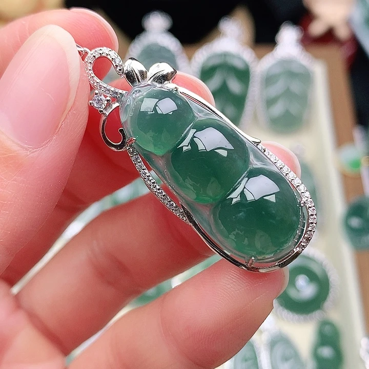 颈饰银S925镶嵌翡翠吊坠