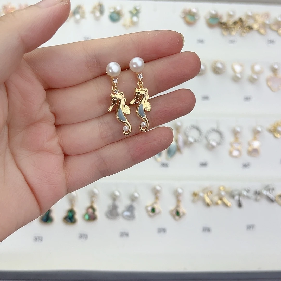 银S925镶嵌淡水珍珠耳饰