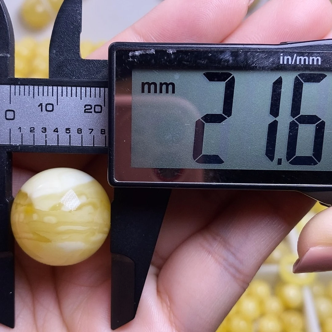 裸石琥珀未镶嵌蜜蜡圆珠