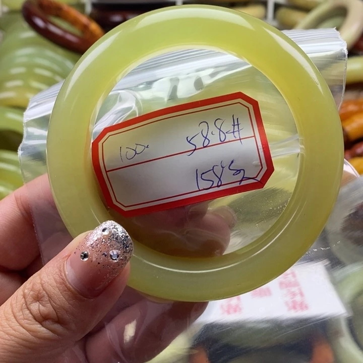 蛇纹石玉未镶嵌颈饰?****?