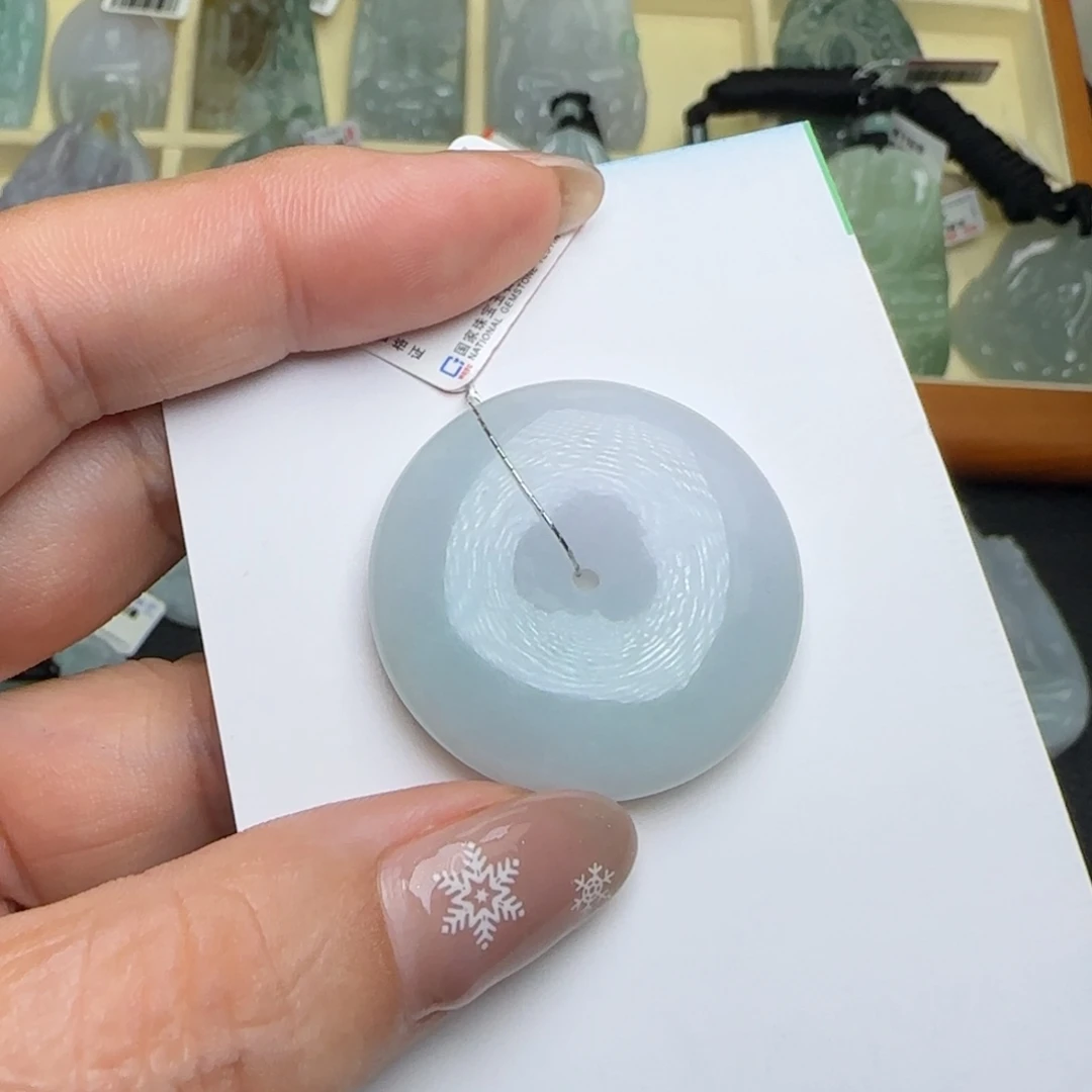 翡翠未镶嵌颈饰