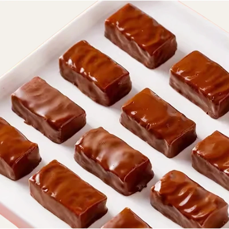 果仁花生夹心巧克力能量棒士充饥力长条批发散年货糖果喜糖小零食