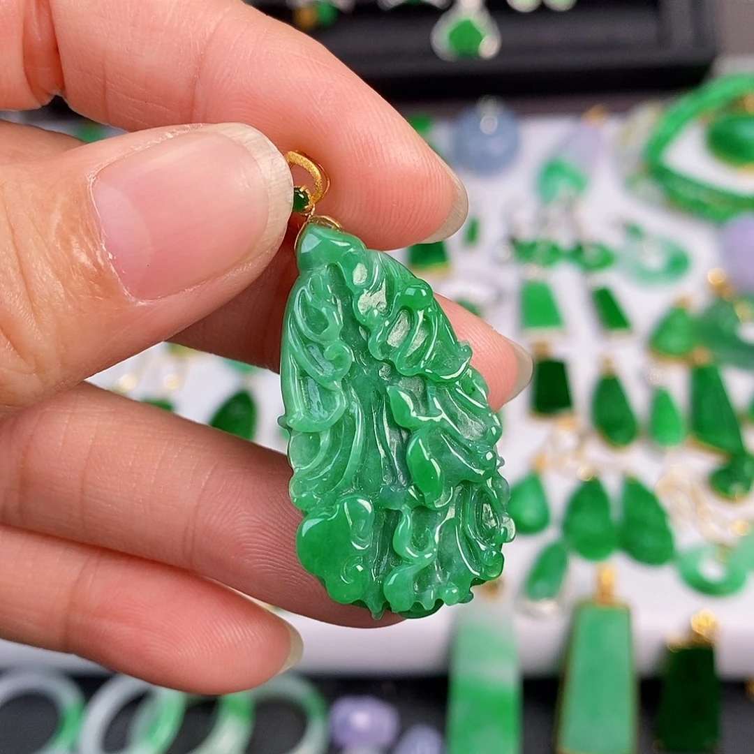 吊坠(不含链)18K金镶嵌翡翠