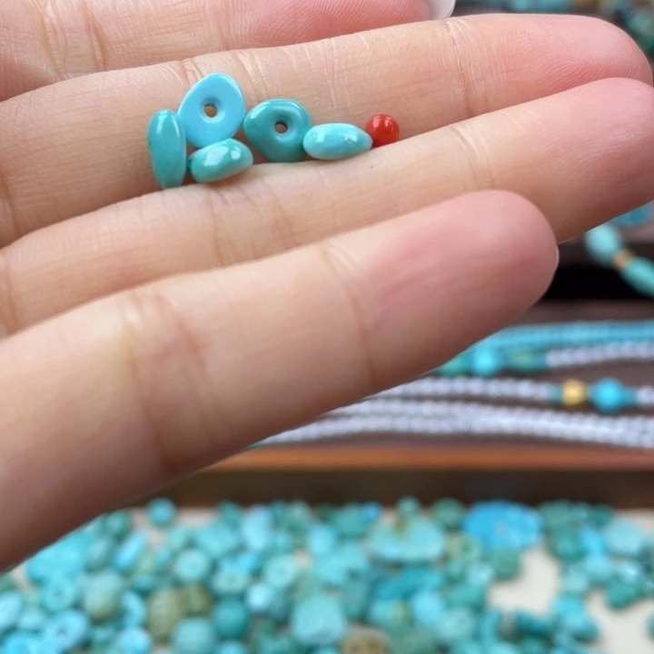 南红玛瑙未镶嵌耳饰