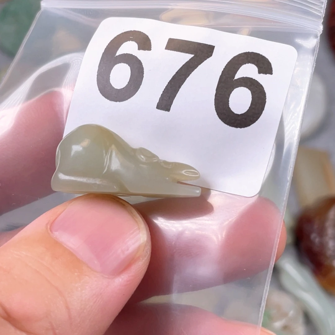 和田玉（糖玉）未镶嵌颈饰