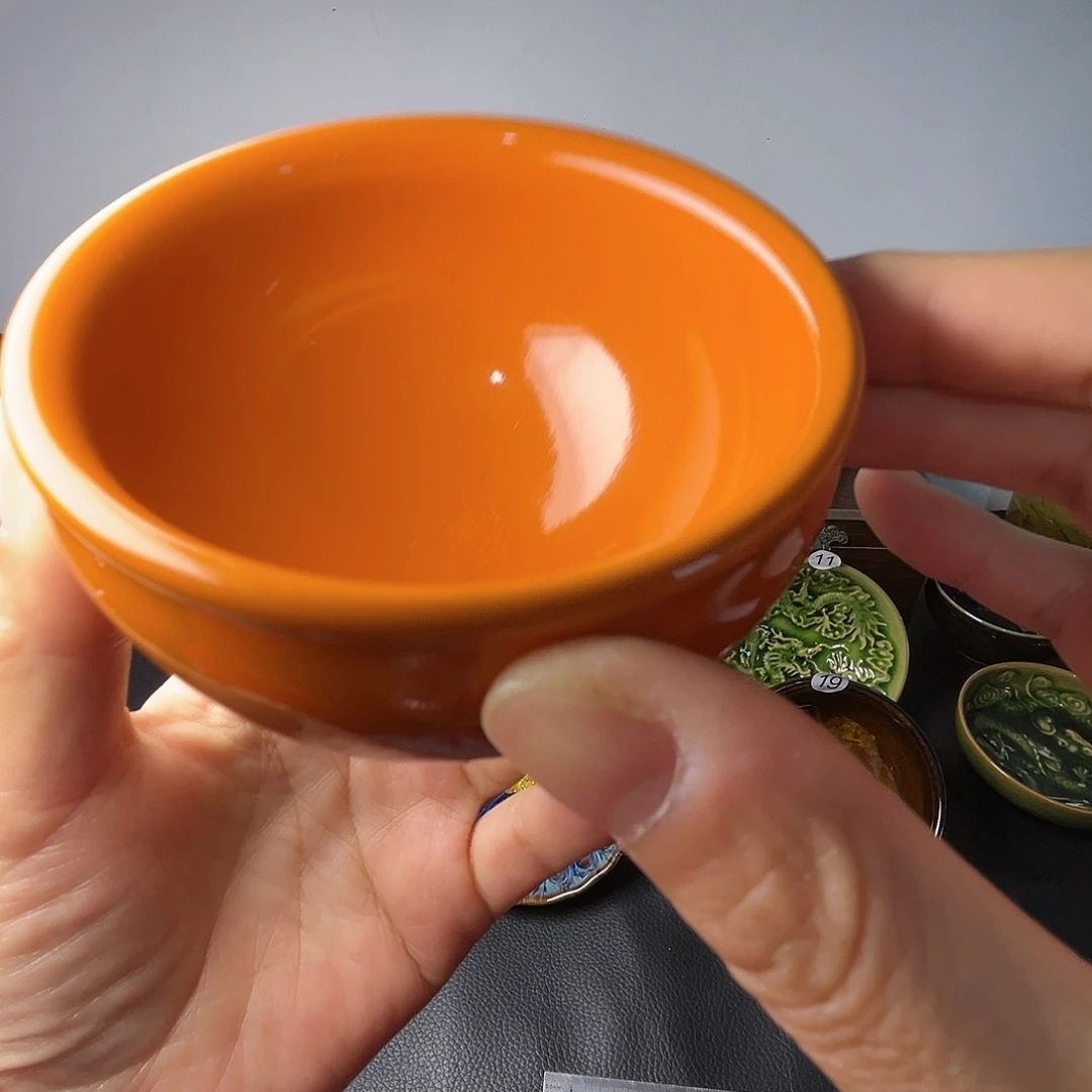 茶盏我在开会你忙什么啊