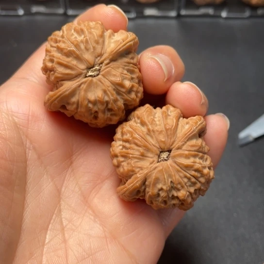 【闪购商品】把件文玩核桃血麒麟……