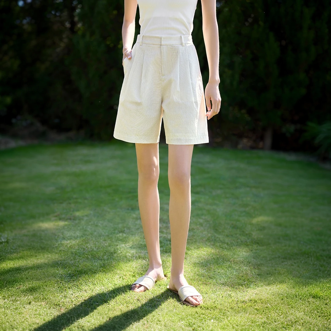 IHIMI/海谧柔感轻旅短裤2025夏条纹松弛简约度假高腰休闲裤女1077