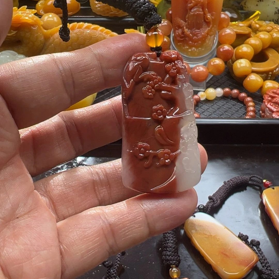 石英质玉未镶嵌颈饰