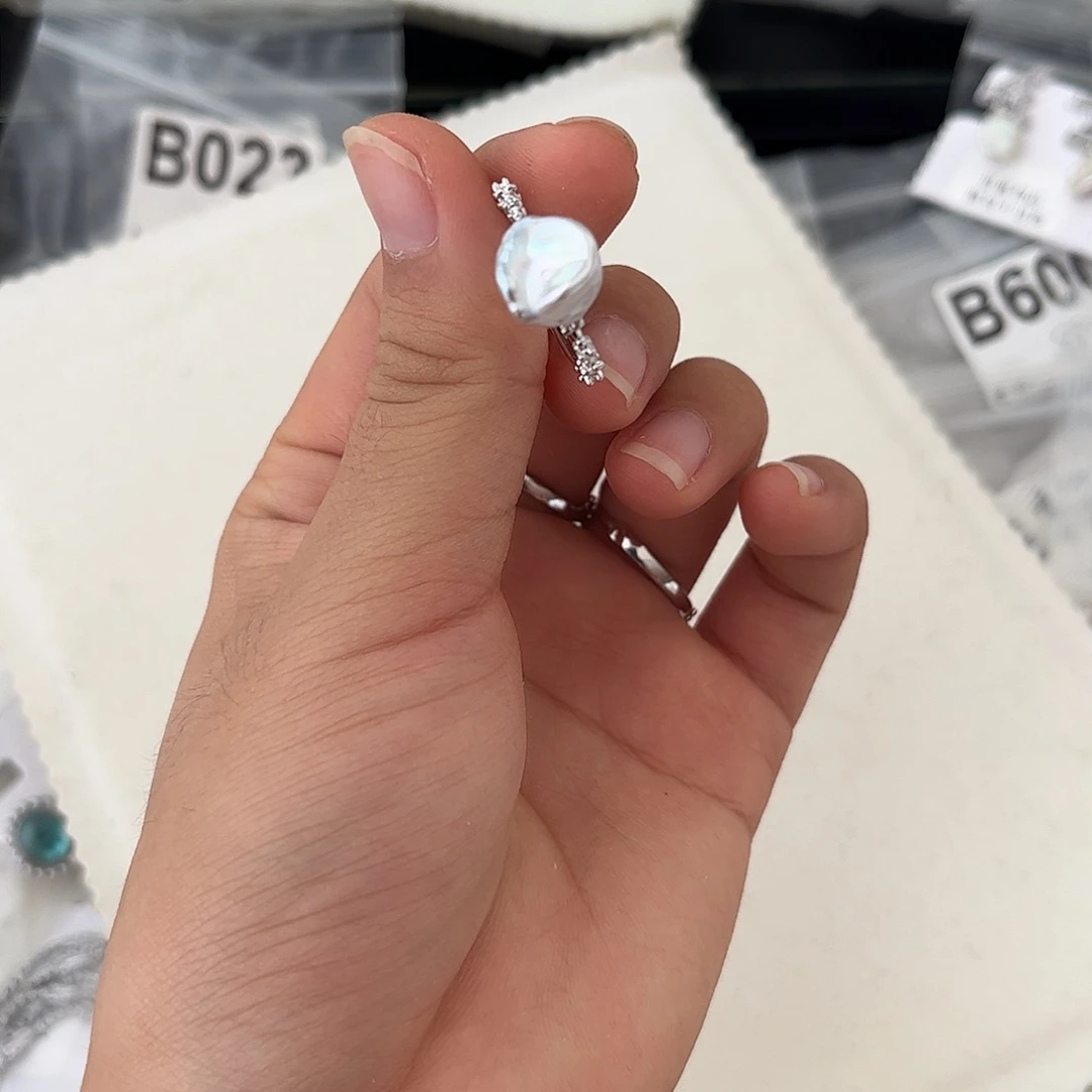 合金淡水珍珠耳饰