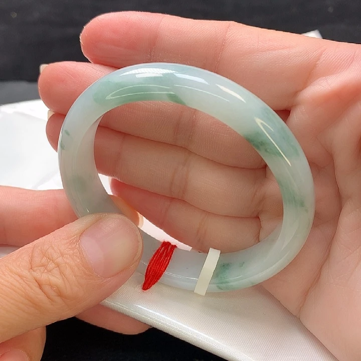 翡翠未镶嵌手镯贵妃53