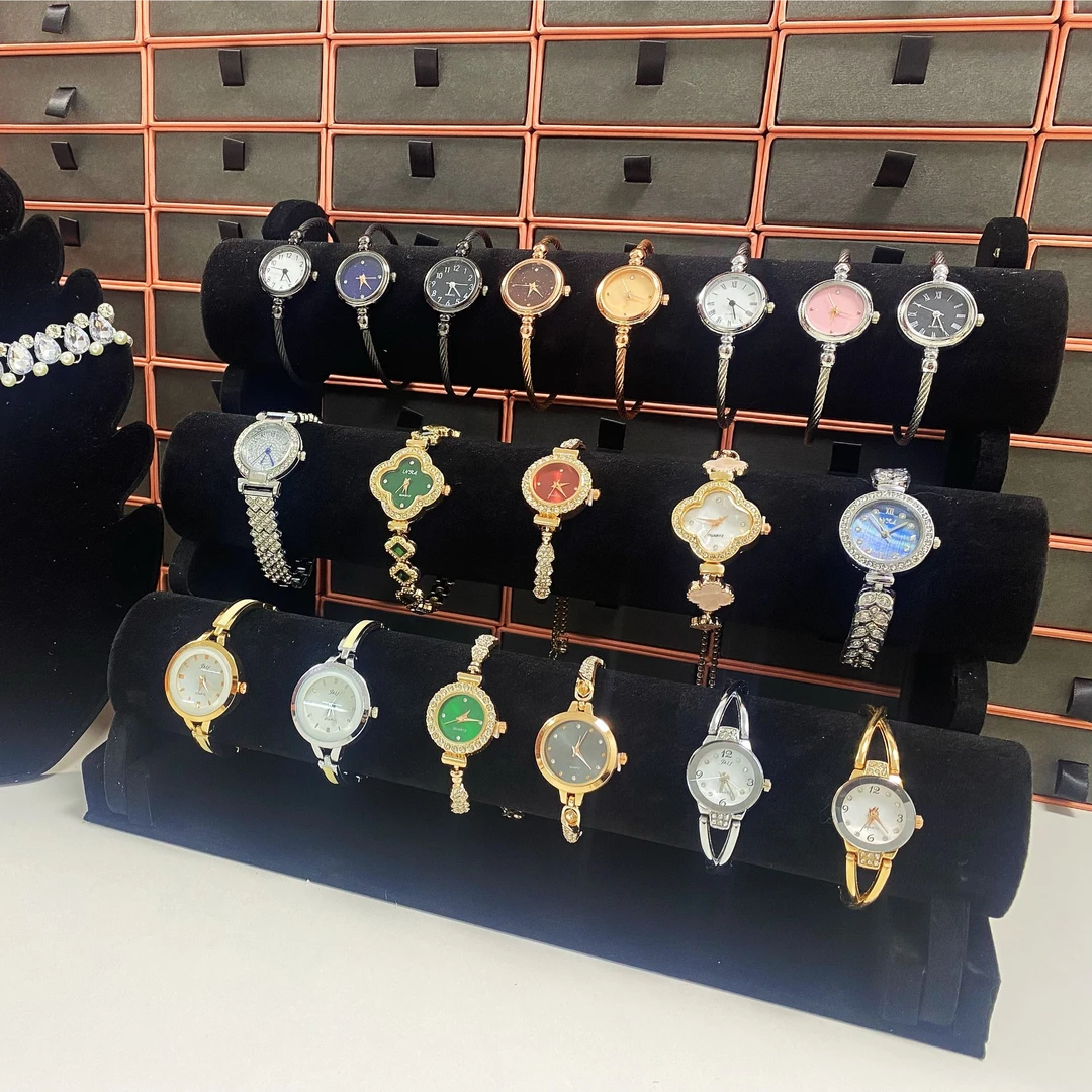 时尚饰品-时尚手表（请备注款式）