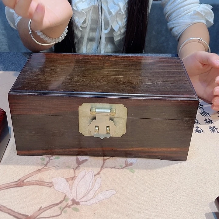 交趾黄檀（大红酸枝）