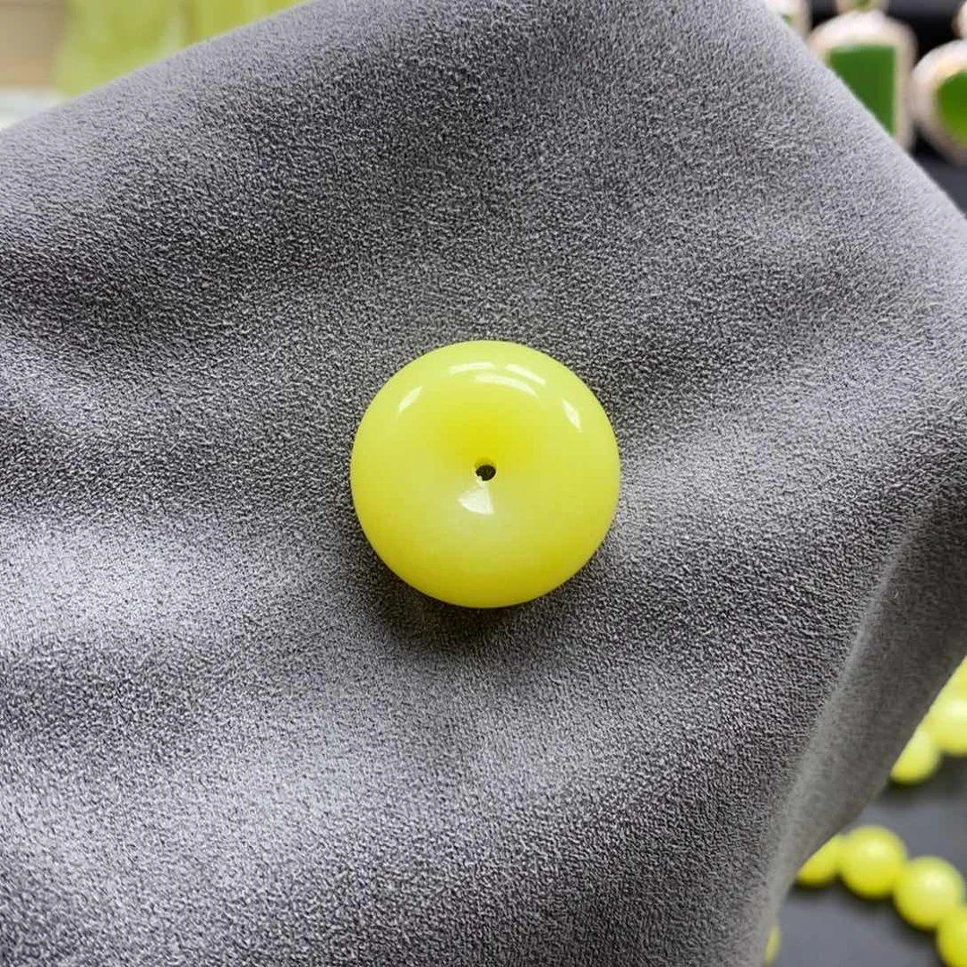 和田玉（黄玉）未镶嵌颈饰