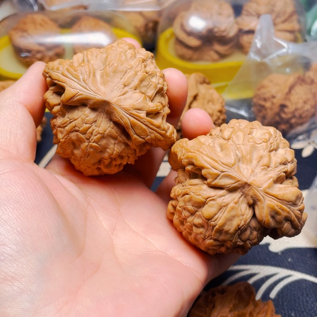吊坠文玩核桃龙鼎一对