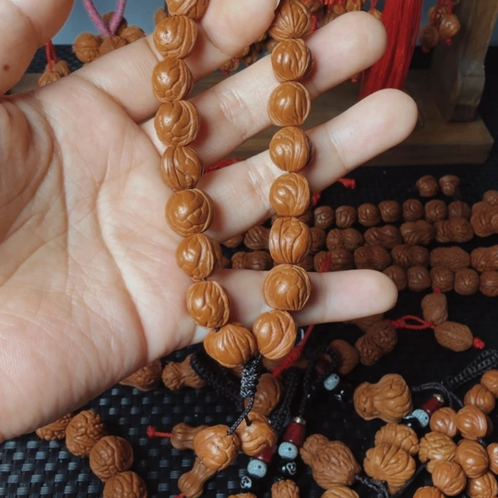 吊坠桃核桃枭手串