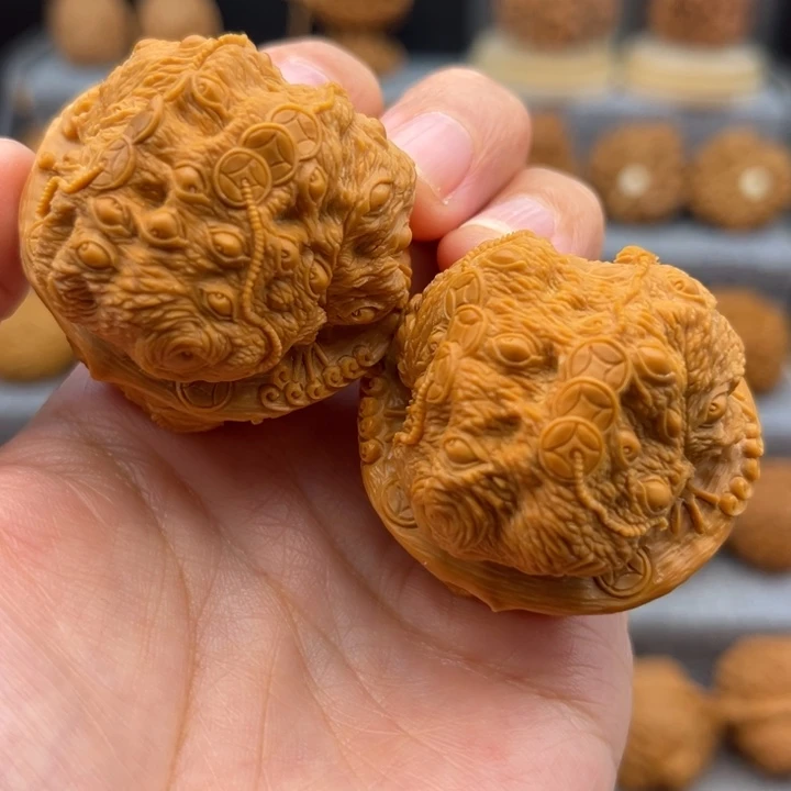 昀***）核桃把件1111111111111