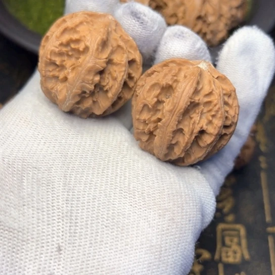 鹤***把件文玩核桃秦岭核桃30
