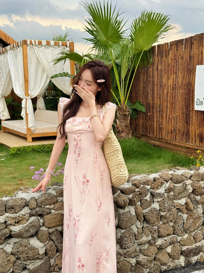 白水女 度假风甜美法式吊带气质玫瑰花连衣裙长裙B50450432