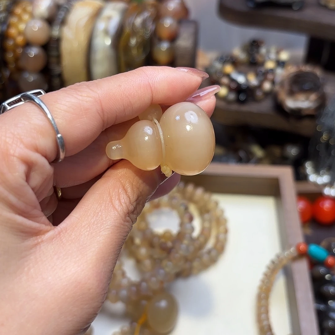 你***宝非金属羊角葫芦微瑕