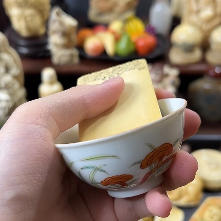 用***6瓷片精品雕刻工艺品