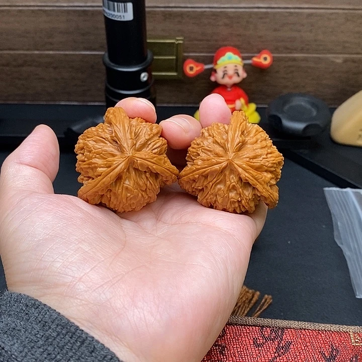 付***儿把件文玩核桃白奔
